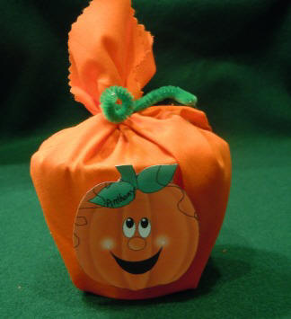 How to make pumpkin goody bags